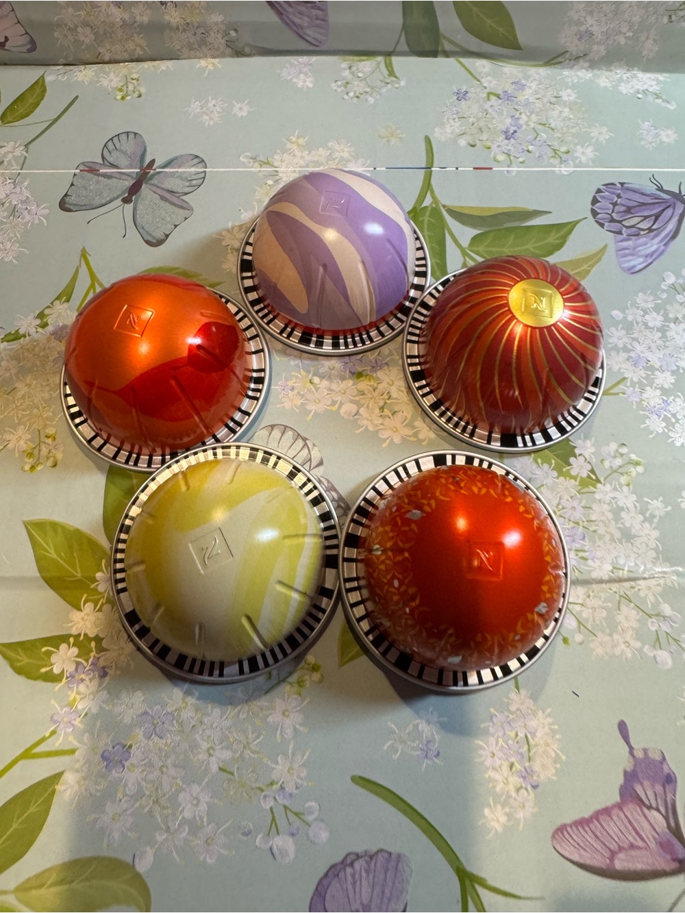 Nespresso VERTUO  limted edtion flavors 
5 flavors sampler
